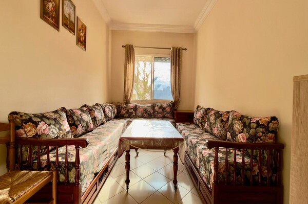 Bel appartement 2 chambres avec balcons à louer - Hay Salam, Agadir