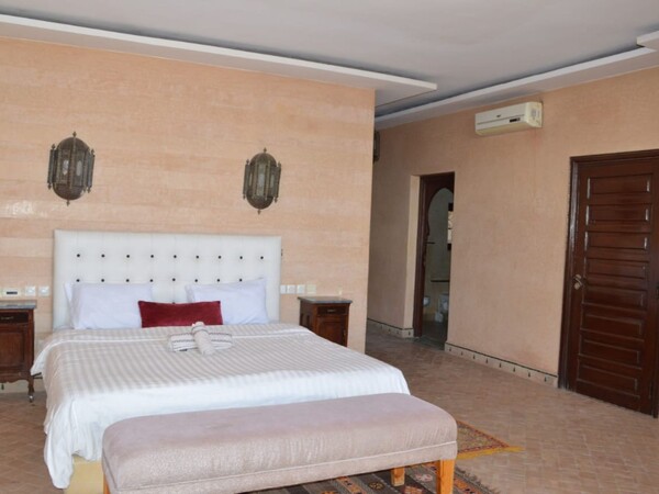 Grande Villa de Luxe avec Piscine Privée - 7 Suites & 6 Salons | Iligh Agadir
