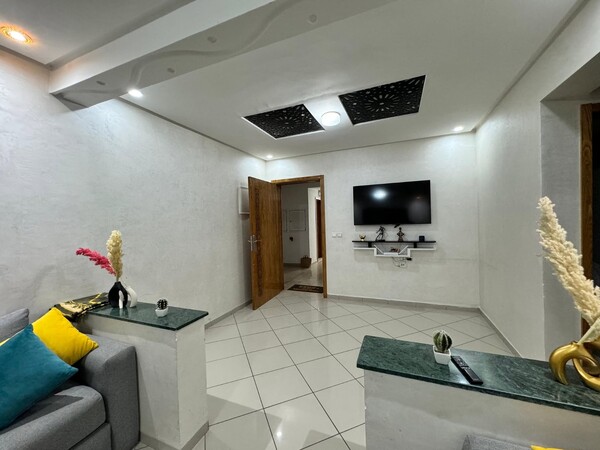 Bel Appartement avec Balcon & Vue à Agadir
