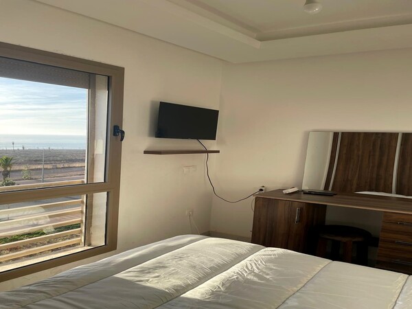 Appartement 2 Chambres avec Vue Mer - Proche Plage à Agadir