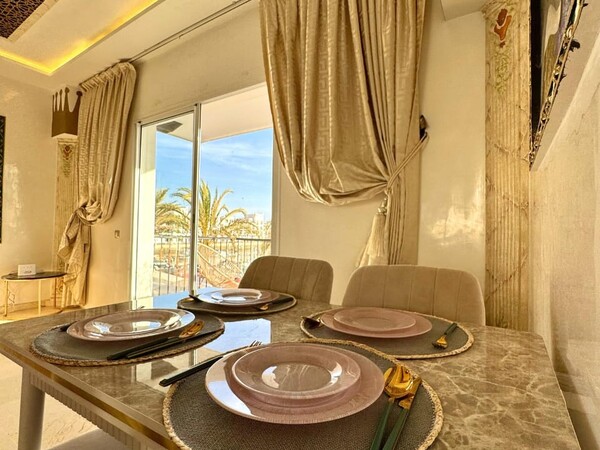 Appartement vue mer 2 chambres avec salon - Location par jour à Marina Agadir