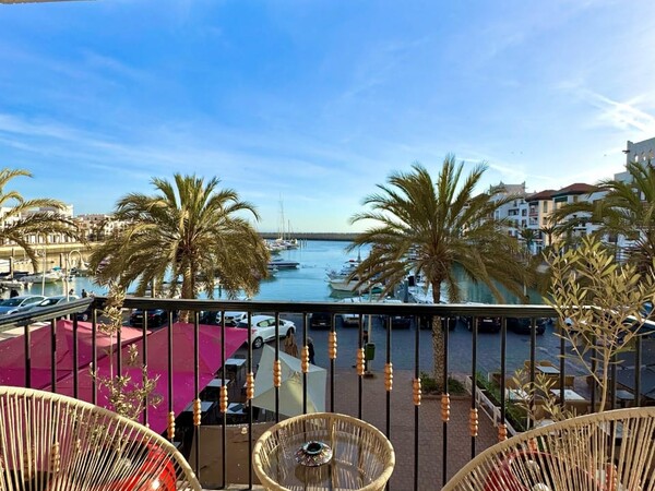 Appartement vue mer 2 chambres avec salon - Location par jour à Marina Agadir