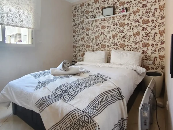 Family Flat Saada