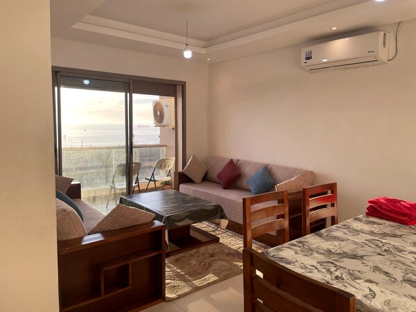 Appartement 2 Chambres avec Vue Mer - Proche Plage à Agadir