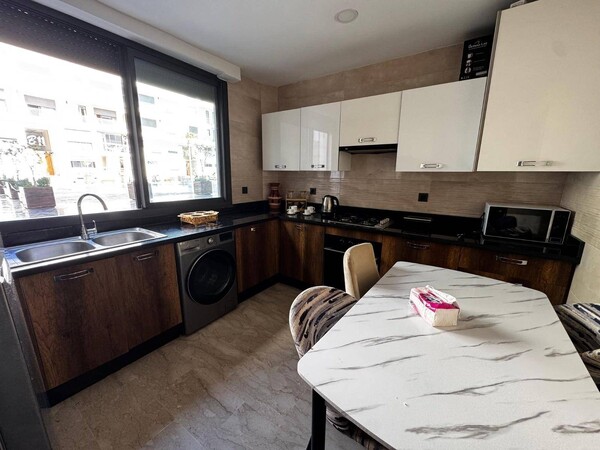 Magnifique Duplex Moderne avec Piscine à Agadir