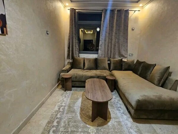 Appartement meublé 2 chambres avec balcon - Haut Founty Agadir - Location par jour