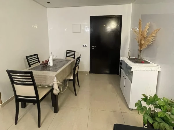 Grand Studio Moderne