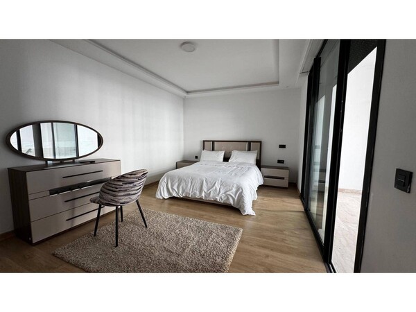 Magnifique Duplex Moderne avec Piscine à Agadir