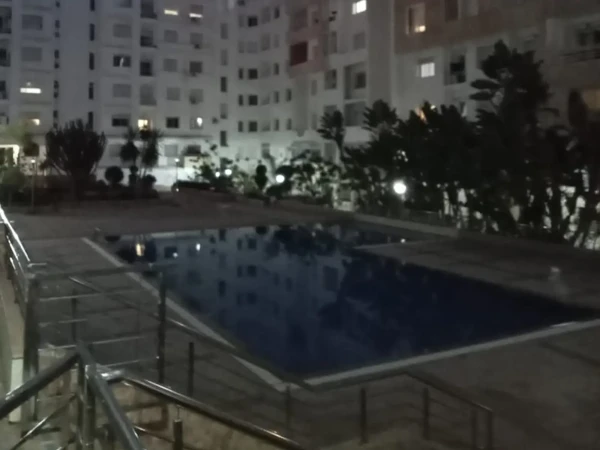 Appart balcon piscine